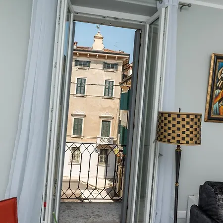 Brand New Flat In The Heart Of Apartmán Verona